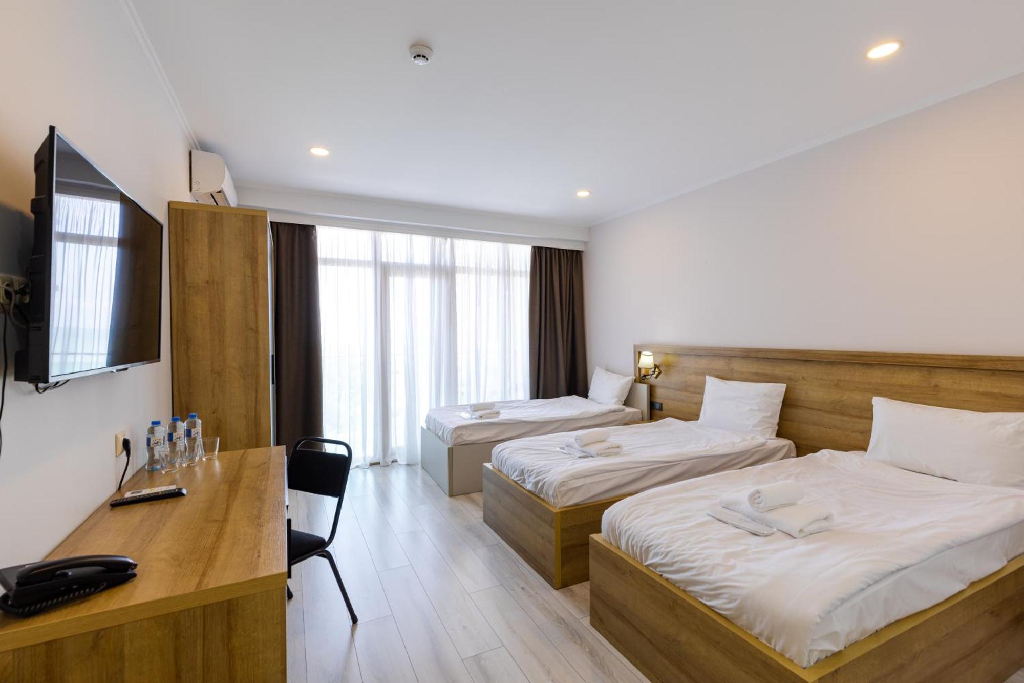 Aqua Batumi Hotel & Apartments Exterior foto